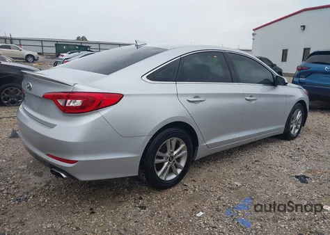2017 Hyundai Sonata z USA, uszkodzony, nr VIN 5NPE24AF5HH524544